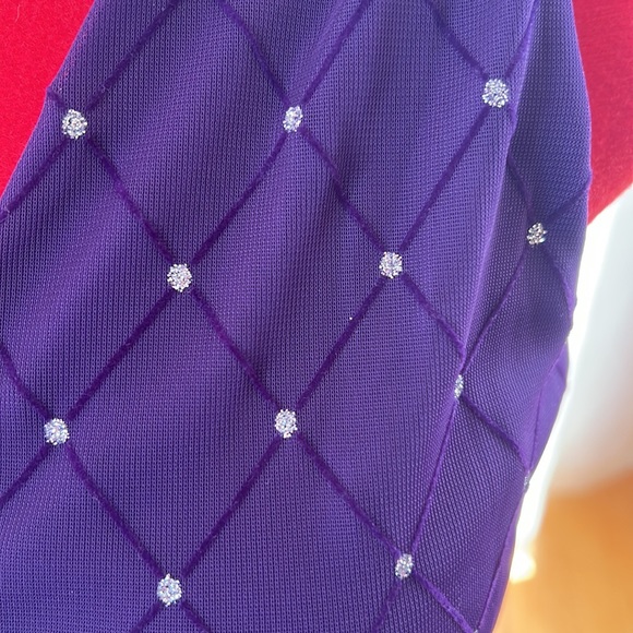 Beautiful purple dress - Picture 3 of 6